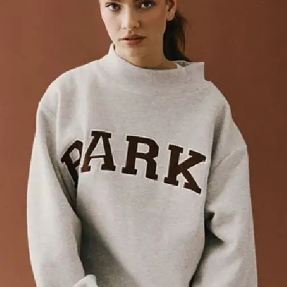 Crewneck Sweater with 'PARKE' Graphic - Light Gray